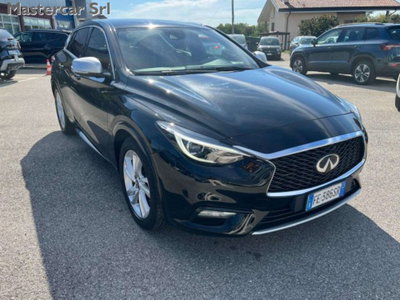 Infiniti Q30 1.5 diesel DCT Business Executive (7)