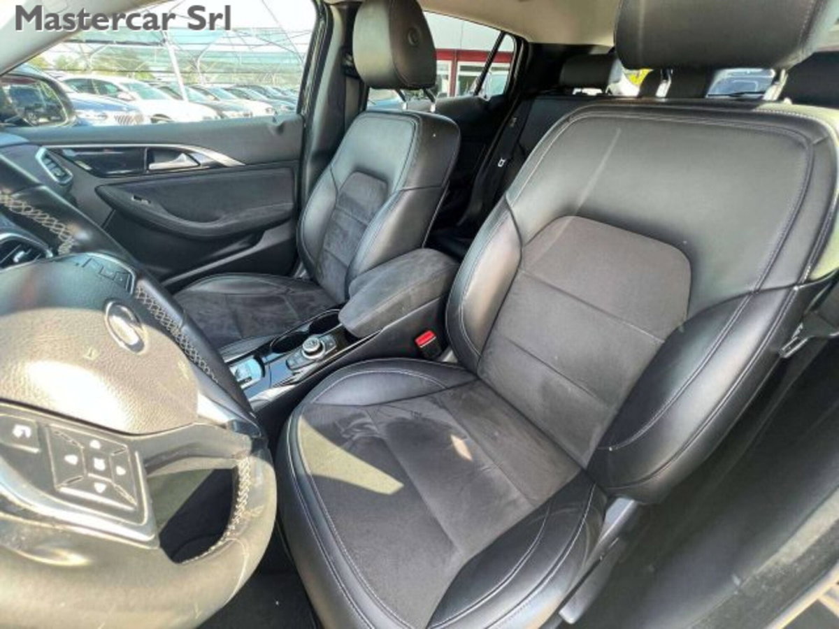 Infiniti Q30 1.5 diesel DCT Business Executive (9)