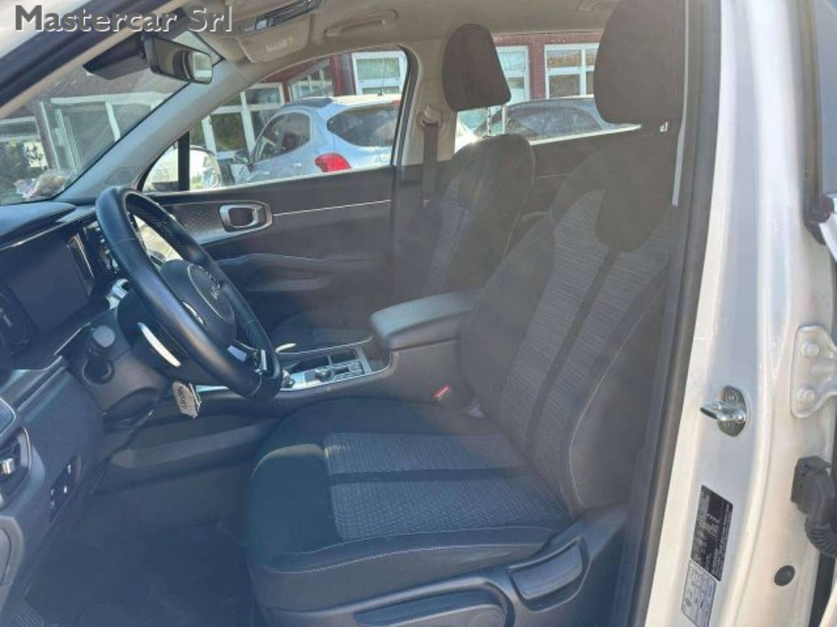 Kia Sorento 1.6 T-GDi aut. AWD PHEV Business (10)