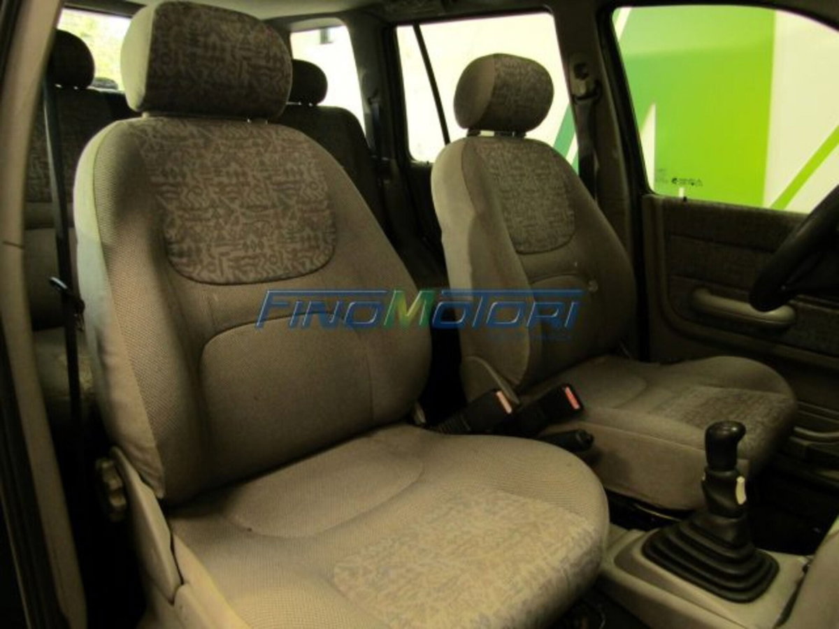 Land Rover Freelander 2.0 TD cat Station Wagon (11)