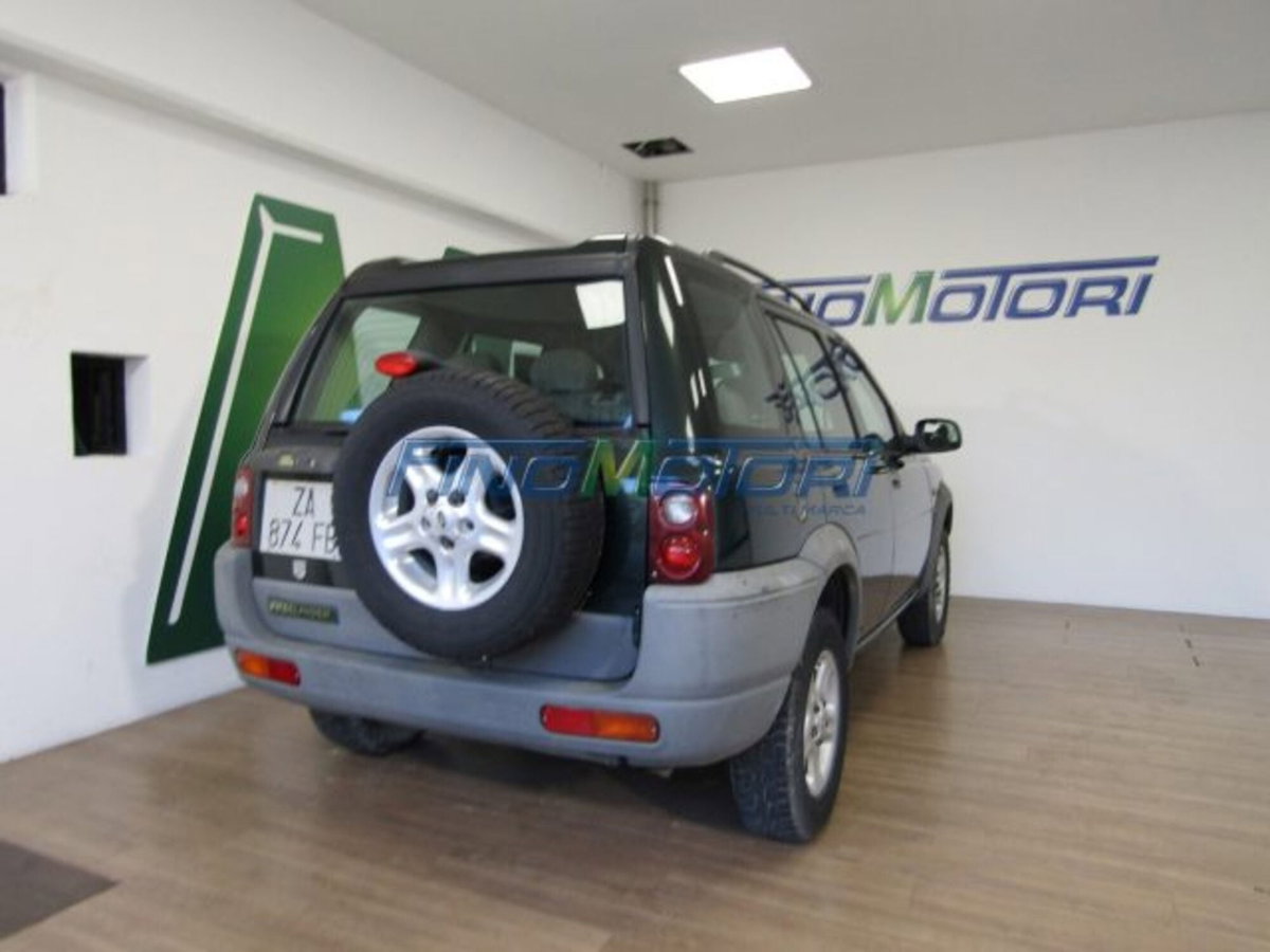 Land Rover Freelander 2.0 TD cat Station Wagon (14)