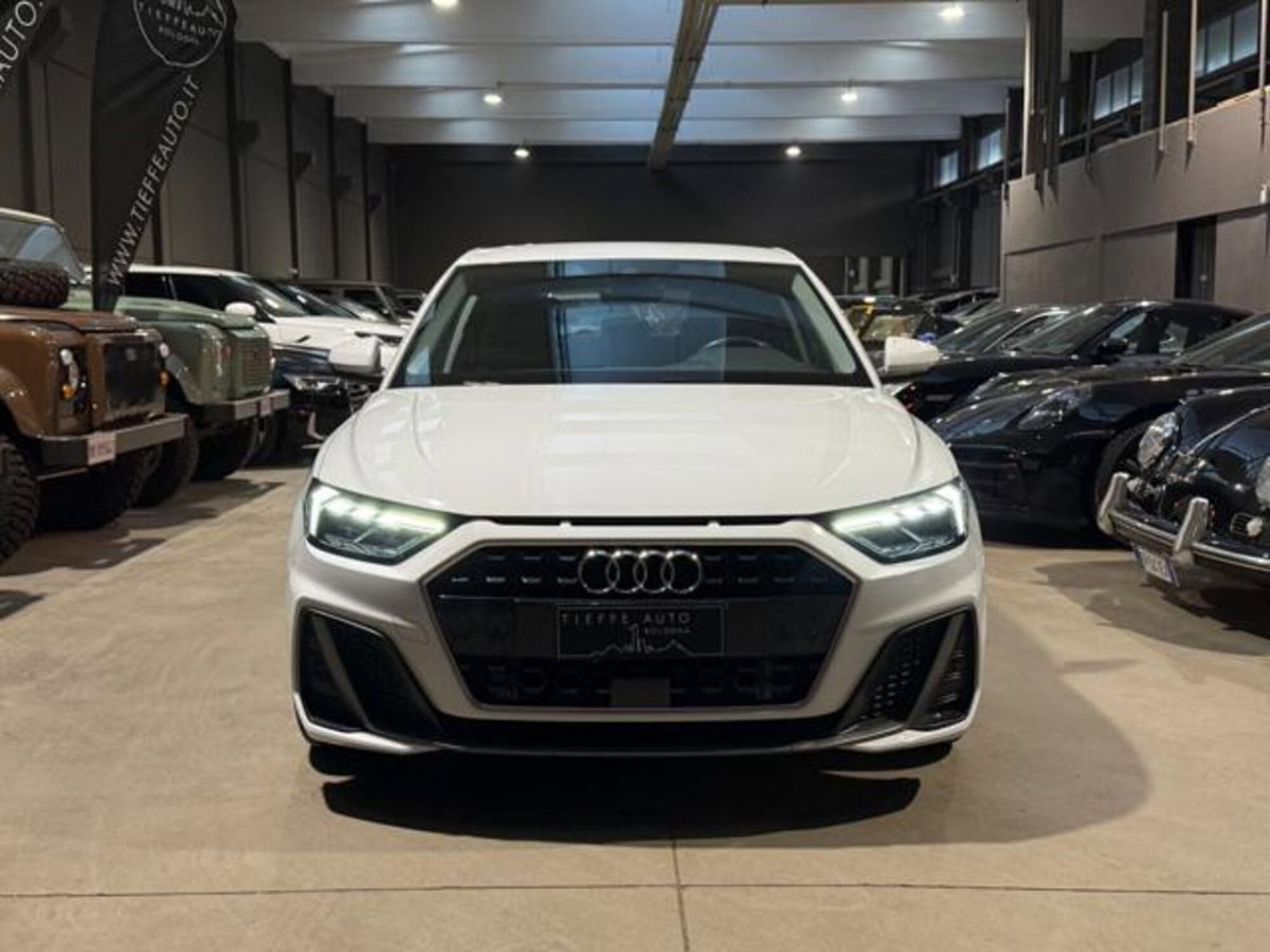 Audi A1 Sportback 30 TFSI S tronic Identity Black (2)
