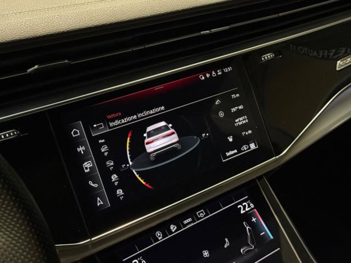 Audi Q8 Q8 50 TDI 286 CV quattro tiptronic Sport (20)