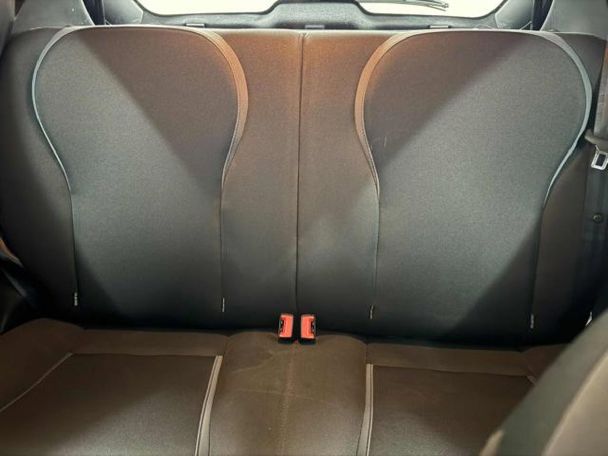 Lancia Ypsilon 1.2 69 CV 5 porte Gold (5)