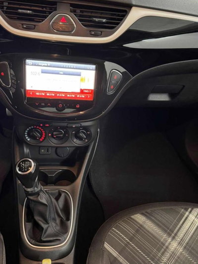Opel Corsa Coupé 1.2 b-Color (5)