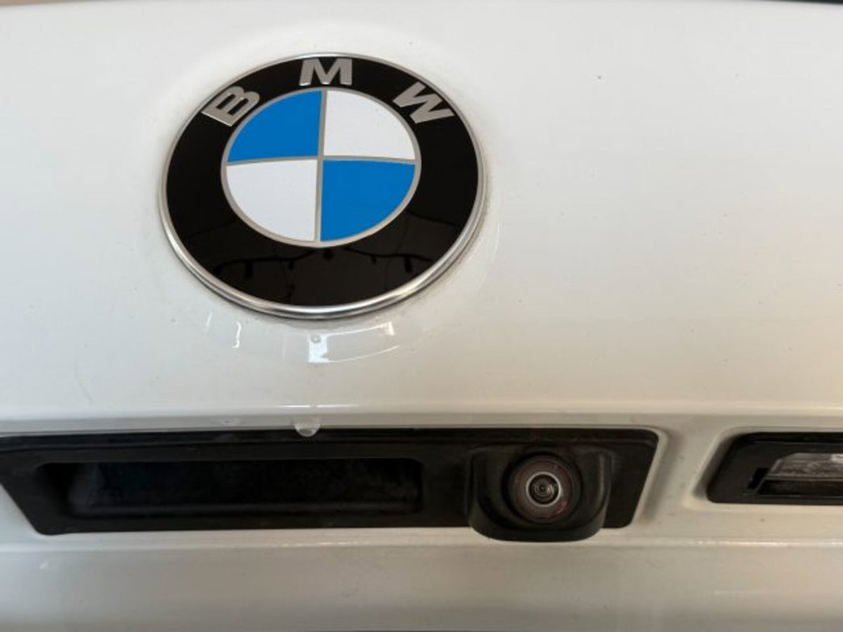 BMW X1 sDrive 18d Msport (10)