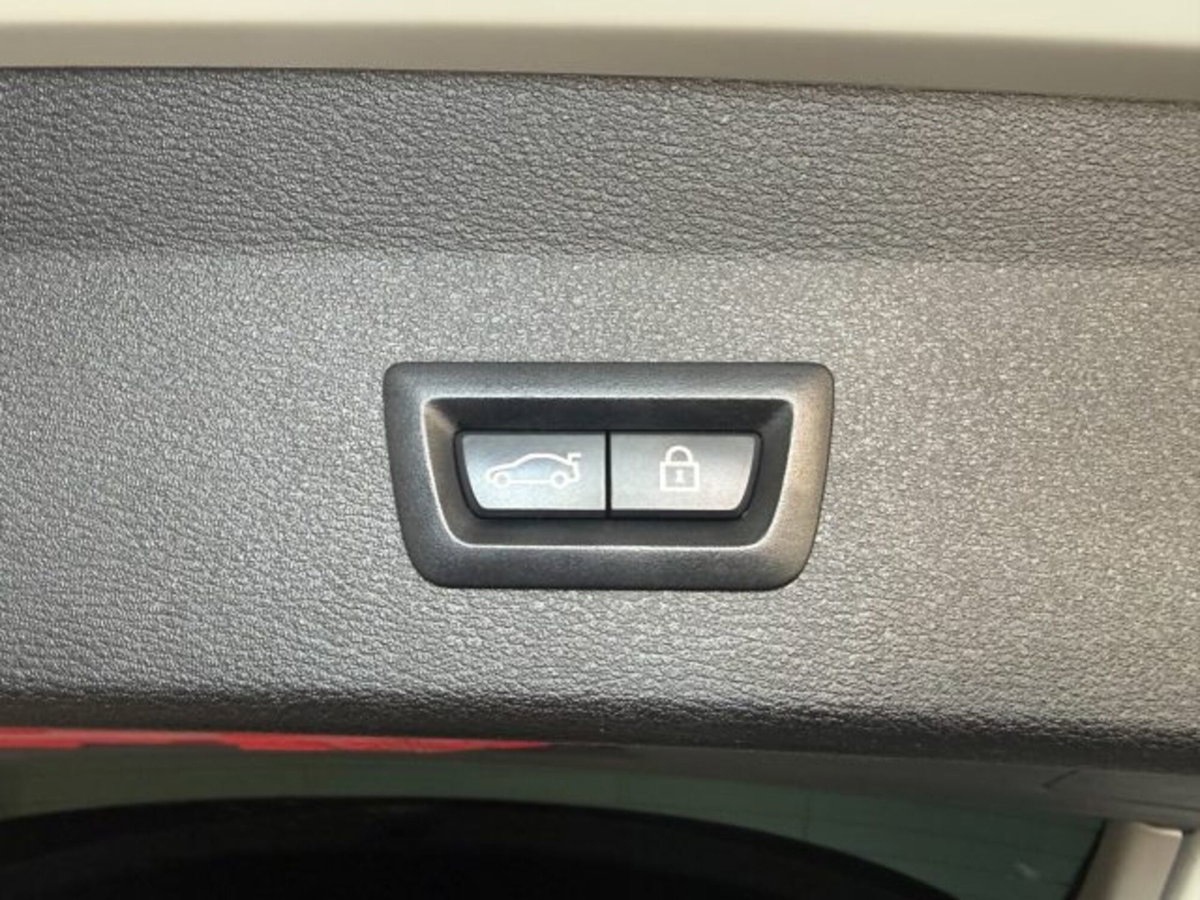 BMW X1 sDrive 18d Msport (9)