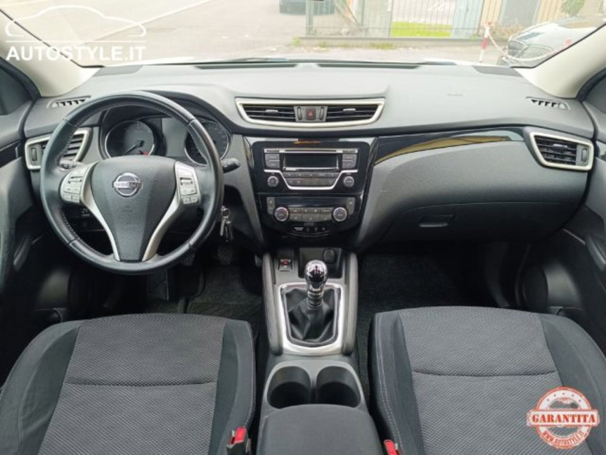 Nissan Qashqai 1.5 dCi DPF Acenta (12)