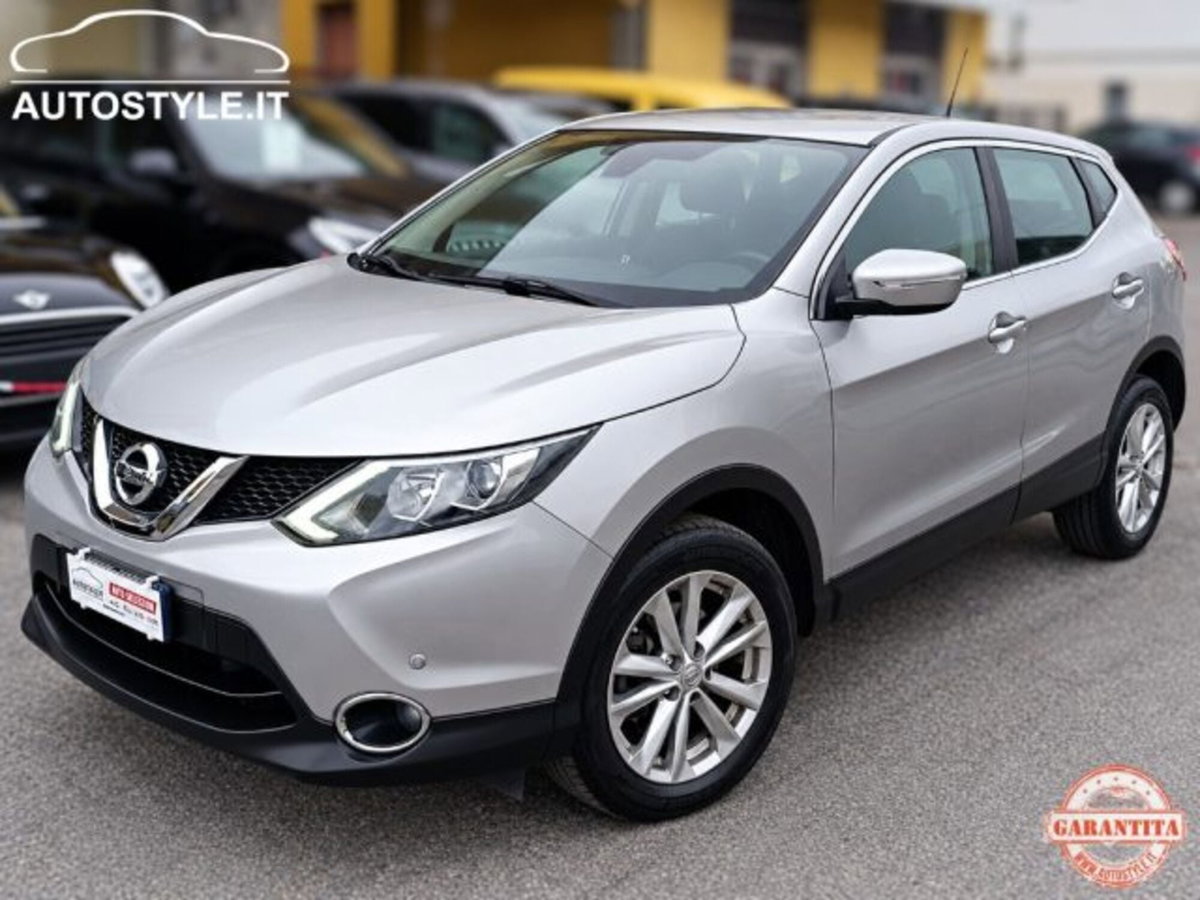 Nissan Qashqai 1.5 dCi DPF Acenta (2)