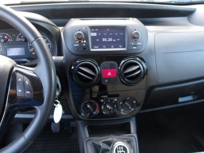 Fiat Qubo 1.4 8V 77 CV Lounge (13)