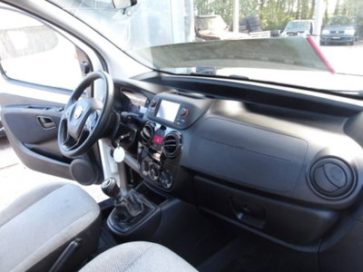 Fiat Qubo 1.4 8V 77 CV Lounge (17)