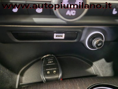 Alfa Romeo Giulia 2.2 Turbodiesel 190 CV AT8 Business (19)