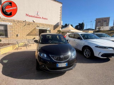 Lancia Ypsilon 1.0 FireFly 5 porte S&S Hybrid Gold Plus (2)