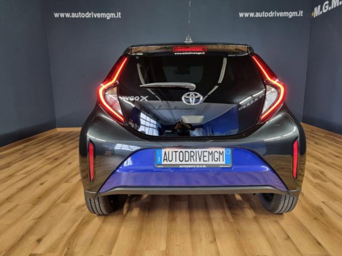 Toyota Aygo X 1.0 VVT-i 72 CV 5p. Undercover S-CVT (3)