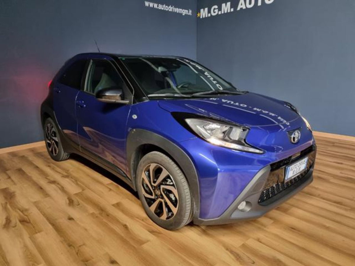Toyota Aygo X 1.0 VVT-i 72 CV 5p. Undercover S-CVT (9)