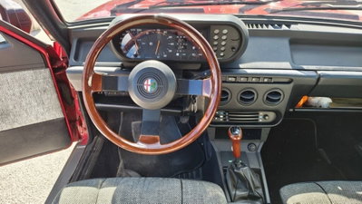 Alfa Romeo Giulietta 2.0 Ti (8)
