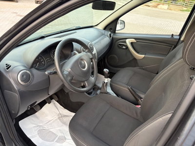 Dacia Duster 1.5 dCi 90CV 4x2 Ambiance (8)