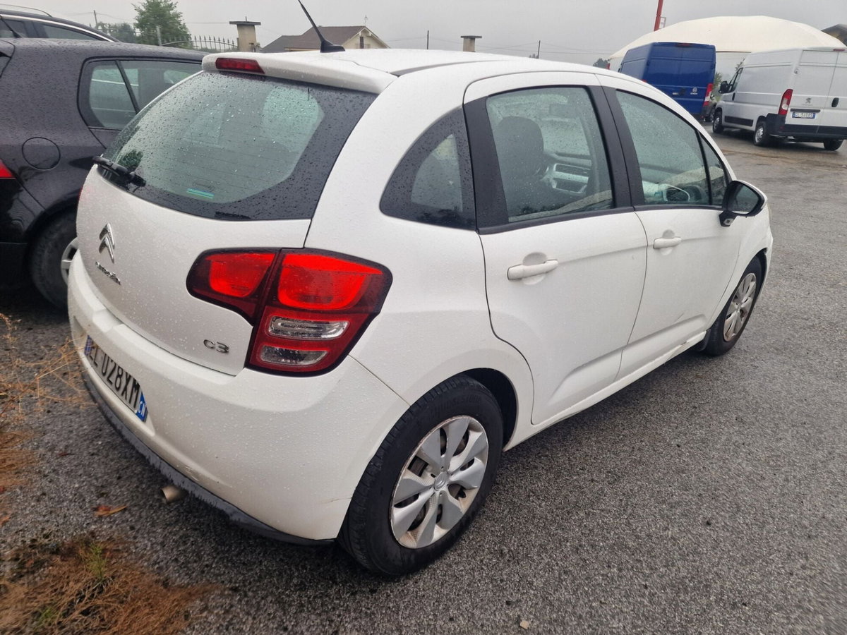 Citroen C3 1.4 VTi 95 Exclusive (2)