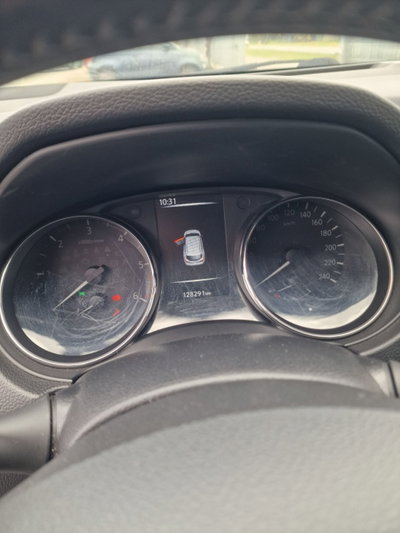 Nissan Qashqai 1.6 dCi 2WD Tekna (7)
