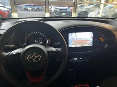 Toyota Aygo X 1.0 VVT-i 72 CV 5p. Undercover S-CVT (10)