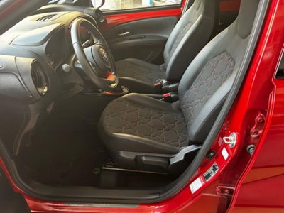 Toyota Aygo X 1.0 VVT-i 72 CV 5p. Undercover S-CVT (7)
