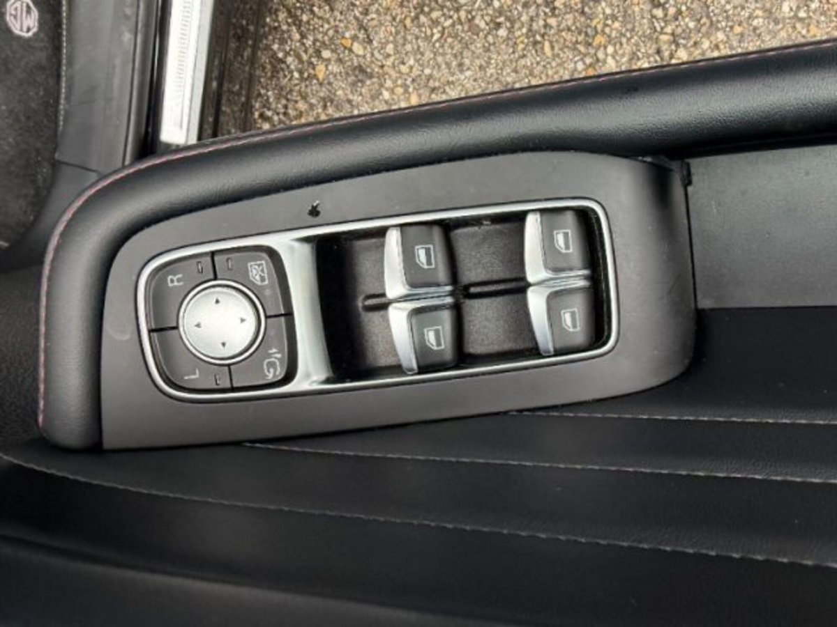 Mg HS HS 1.5T-GDI Luxury (8)