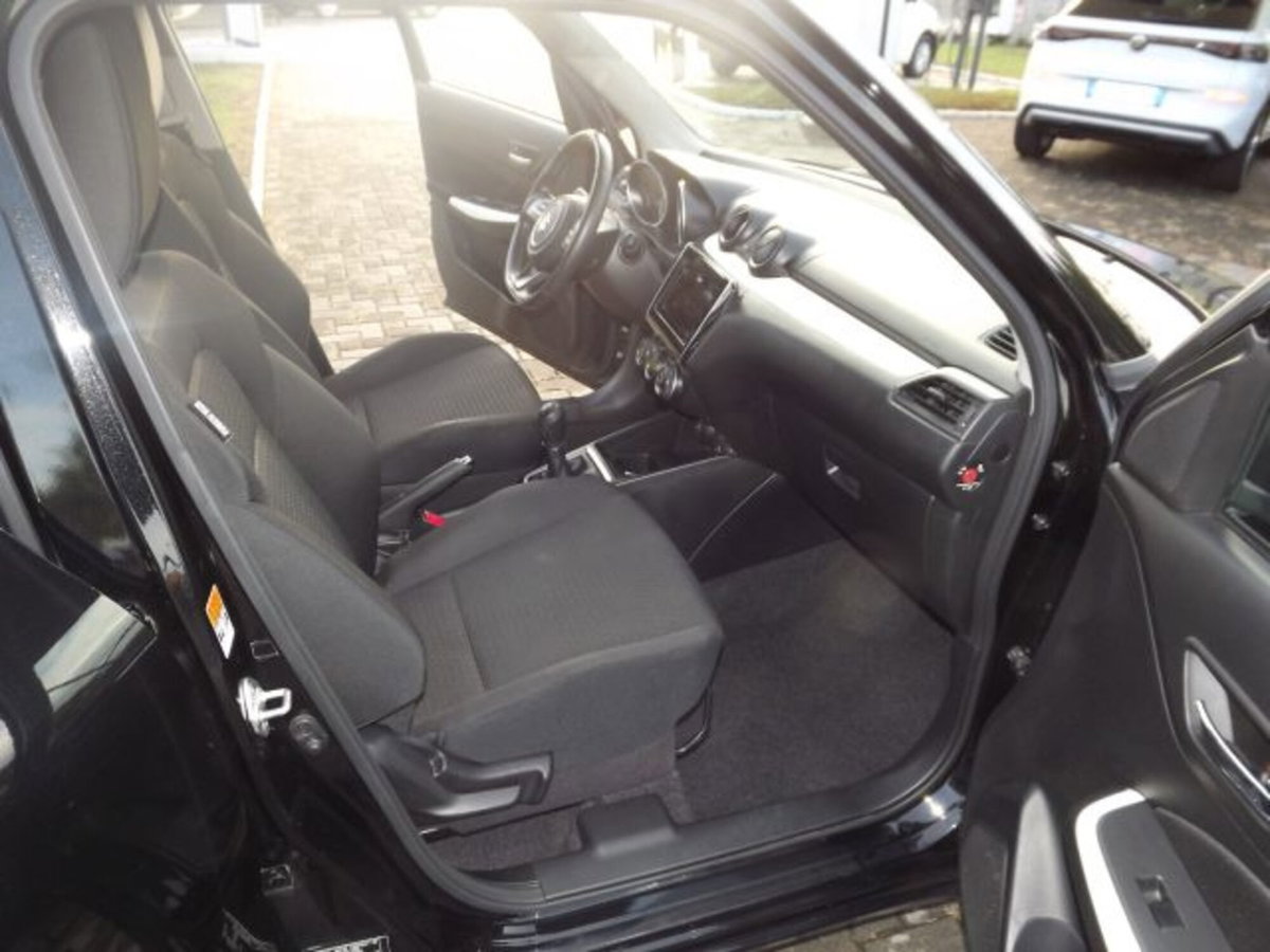 Suzuki Swift 1.2 Hybrid Top (15)