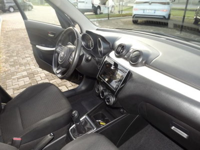 Suzuki Swift 1.2 Hybrid Top (16)