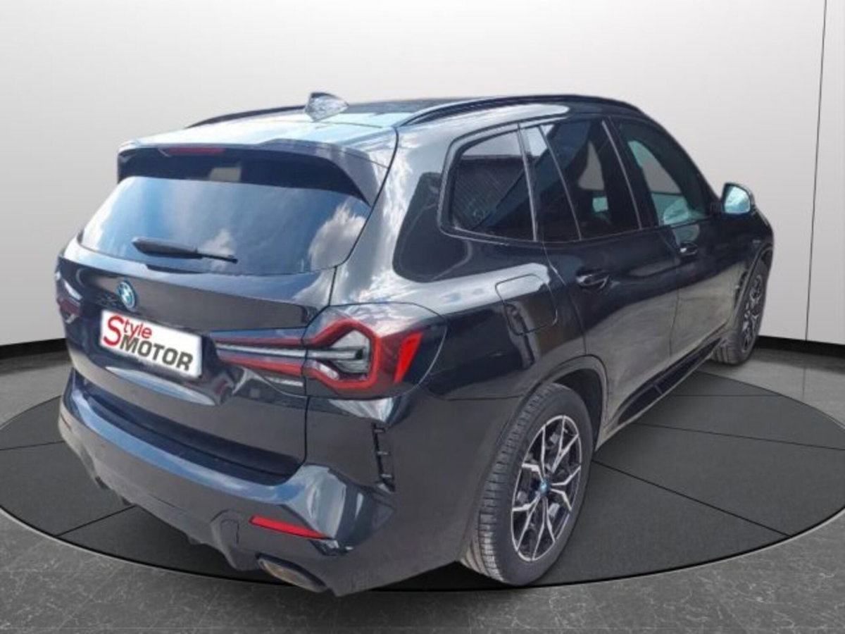 BMW X3 xDrive20i Msport (2)