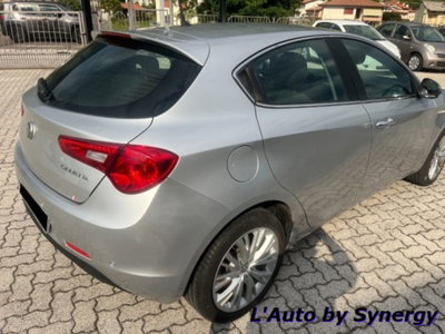 Alfa Romeo Giulietta 1.6 JTDm Super 120cv (8)