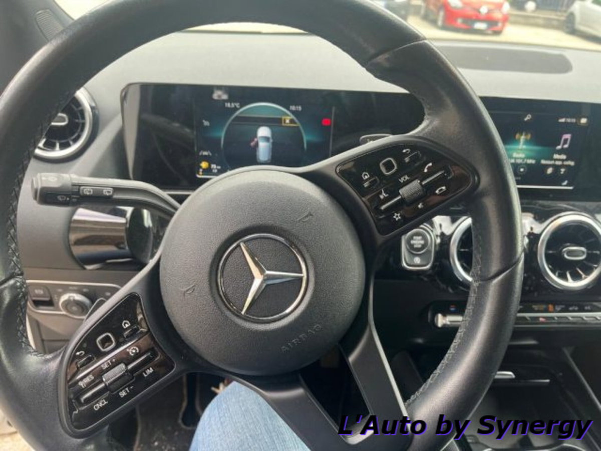 Mercedes-Benz Classe B 180 d Automatic Premium (10)