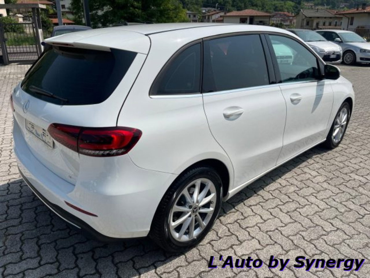 Mercedes-Benz Classe B 180 d Automatic Premium (4)