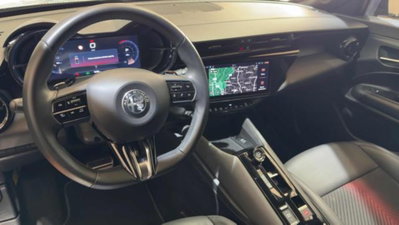 Alfa Romeo Junior 1.2 ibrida Sport Speciale 145cv edct6 (4)