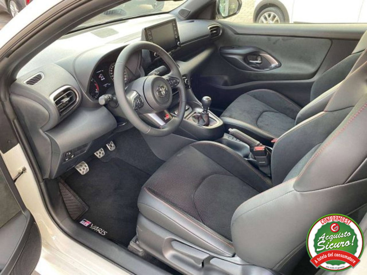 Toyota GR Yaris 1.6 Turbo 3 porte GR Yaris Circuit (10)