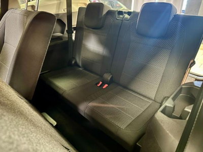 Volkswagen Tiguan Allspace 2.0 tdi R-Line 150cv dsg (17)