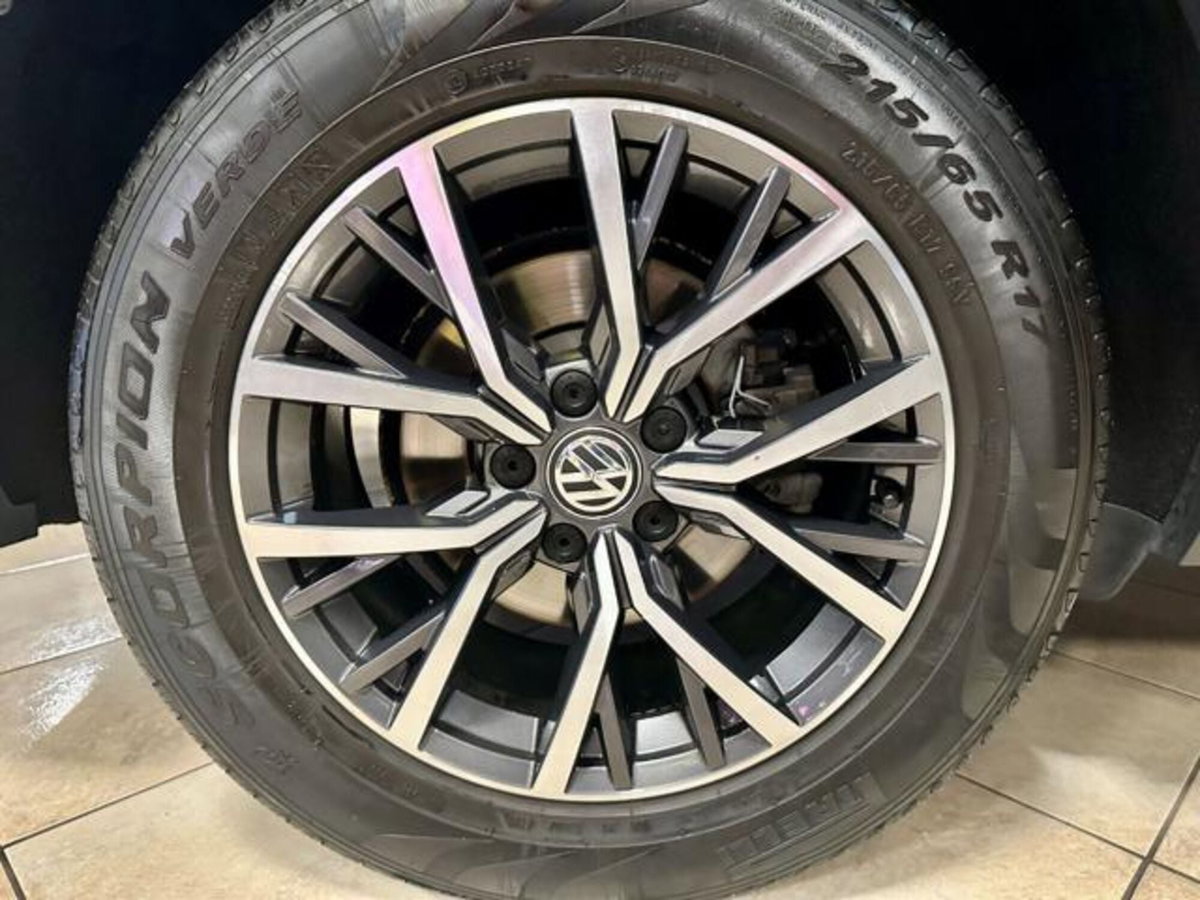 Volkswagen Tiguan Allspace 2.0 tdi R-Line 150cv dsg (18)