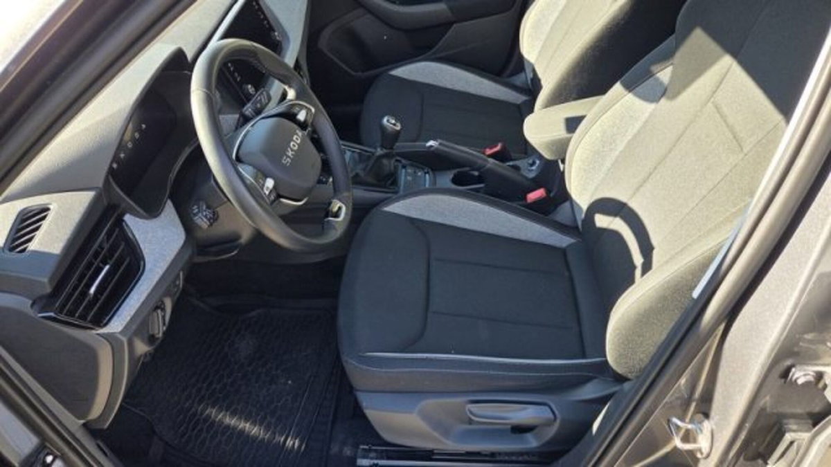 Skoda Kamiq 1.0 tsi Black Dots 95cv (16)