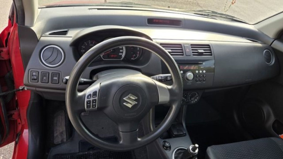 Suzuki Swift 1.3 5p. GL (20)