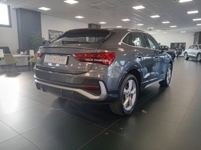 Audi Q3 Sportback 35 TDI quattro S tronic S line edition (9)