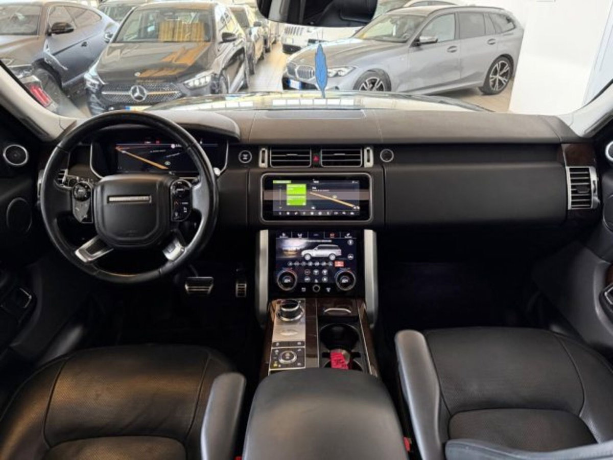 Land Rover Range Rover 3.0D l6 Autobiography (9)