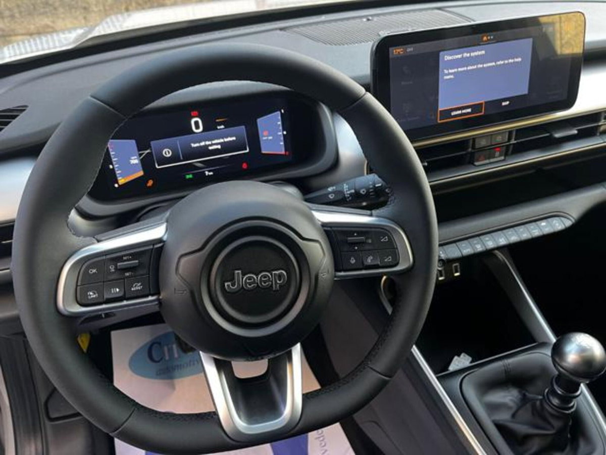 Jeep Avenger 1.2 turbo Summit fwd 100cv (9)
