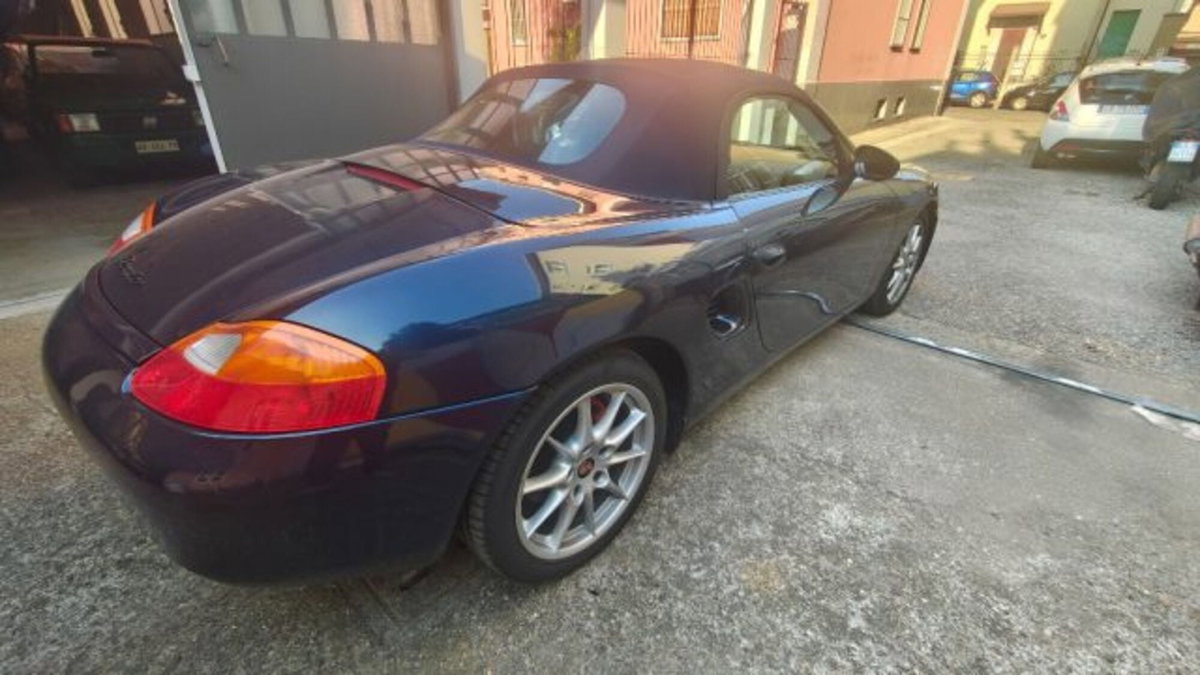 Porsche Boxster 2.7i 24V cat (3)