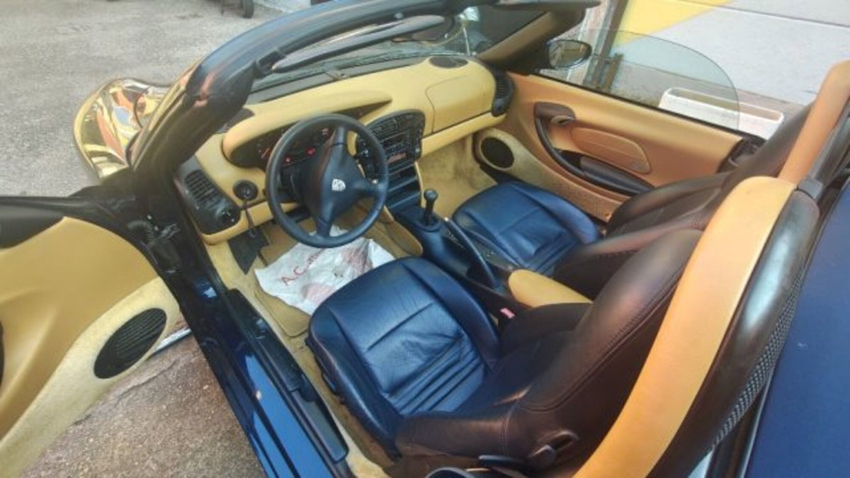 Porsche Boxster 2.7i 24V cat (6)
