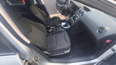 Peugeot 308 SW 1.4 VTi 95CV Premium (10)