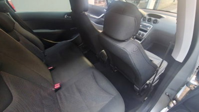 Peugeot 308 SW 1.4 VTi 95CV Premium (11)