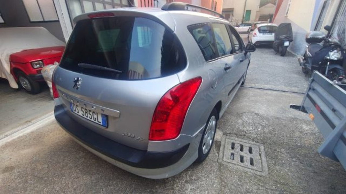 Peugeot 308 SW 1.4 VTi 95CV Premium (3)