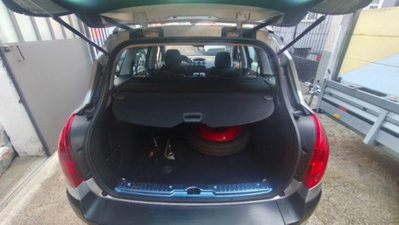 Peugeot 308 SW 1.4 VTi 95CV Premium (4)