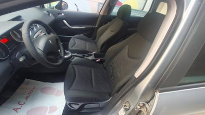 Peugeot 308 SW 1.4 VTi 95CV Premium (7)