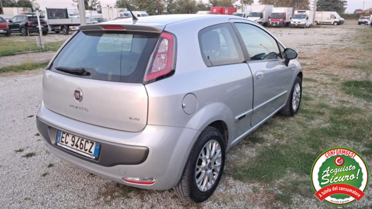 Fiat Punto Evo 1.4 5 porte Dynamic GPL (10)