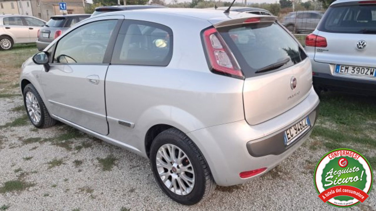 Fiat Punto Evo 1.4 5 porte Dynamic GPL (2)